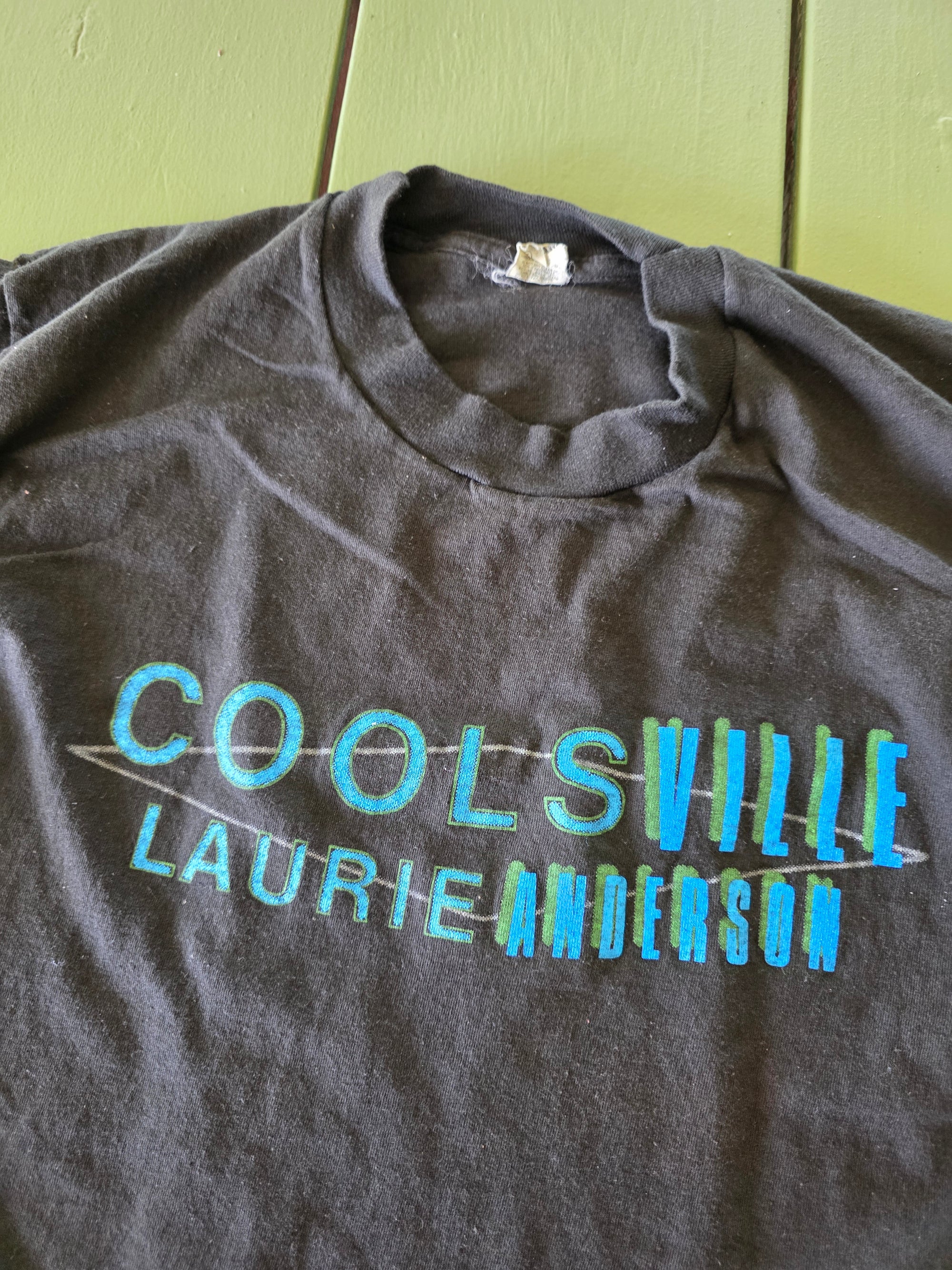 1990 Laurie Anderson